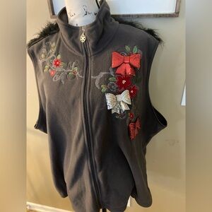 Christmas holiday vest Holiday editions size 3X woman’s black red feathe…
